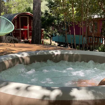 Les Roulottes De Bayama - Insolite Avec Jacuzzi